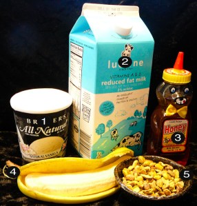 banana-milkshake-prep