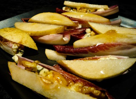 There's a nympho mermaid off the starboard bow!