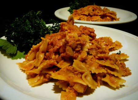 tuna bowtie pasta served